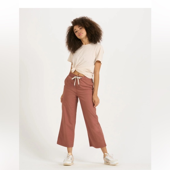 Vuori Women’s Ripstop Wideleg - Picture 1 of 5